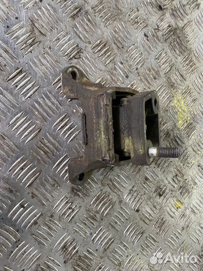 Опора двигателя Ford Mondeo 1 (1.6) 1993-1996