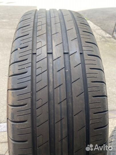 Goodyear EfficientGrip Performance 215/65 R17 99V