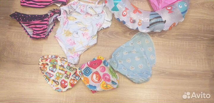 Купальники, повязки, принадлежности для плаванья