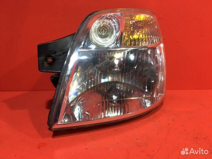 Фара для Kia Picanto 1 G4HG 1.1 бензин 1086 (Б/У)