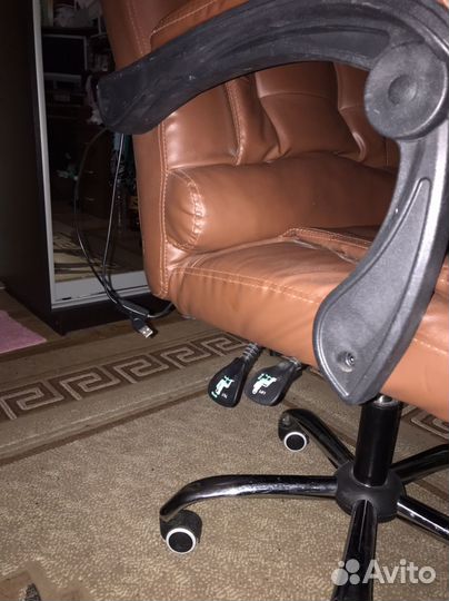 Компьютерный стул