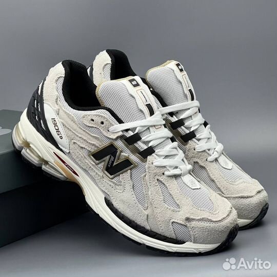 Серебристые New Balance 1906 стильные