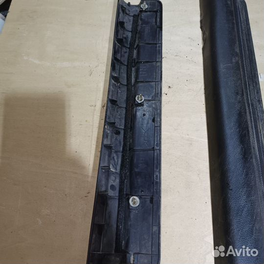 Накладки порога Mitsubishi Lancer 2005г