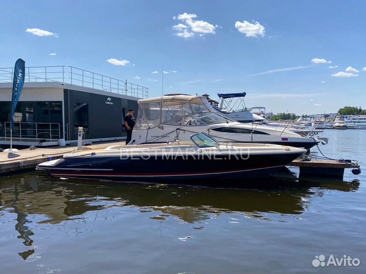 Моторный катер Chris-Craft Launch 25