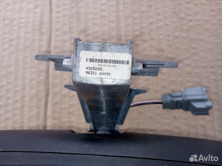 Зеркало салона Nissan Primera P12