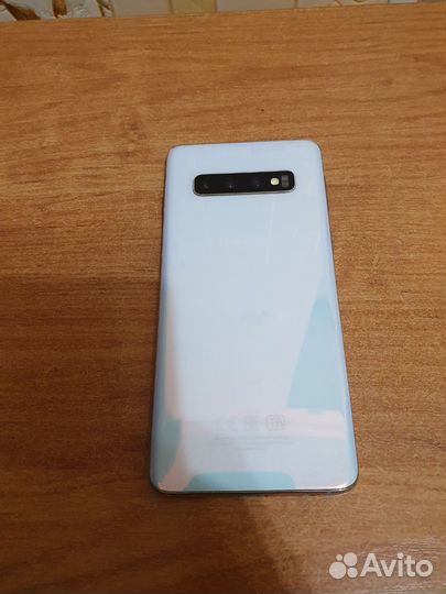Samsung Galaxy S10, 8/128 ГБ