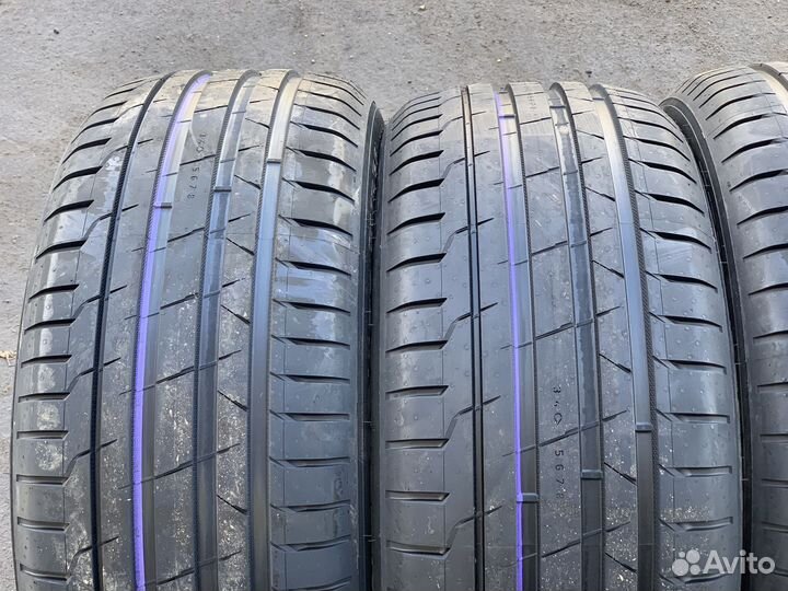 Ikon Tyres Autograph Ultra 2 SUV 295/40 R21 111Y