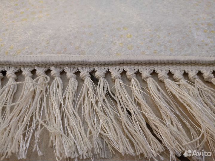 Ковер тонкий
