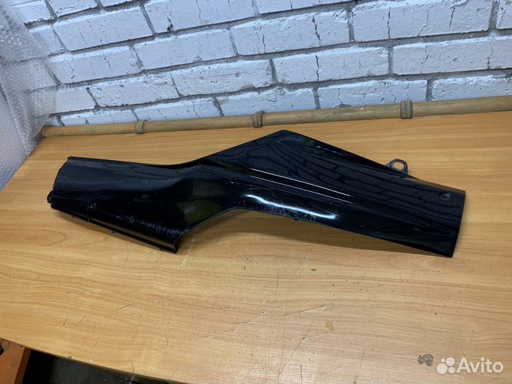 Боковина левая Yamaha YP250 Majesty SV