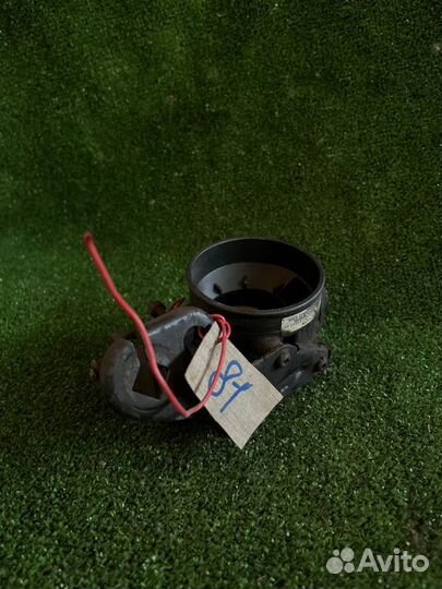 Дроссельная заслонка Ford Focus 1 универсал 1.8