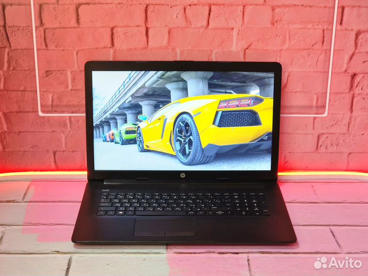 Ноутбук HP Core i7 8565u SSD + 1Tb 17.3