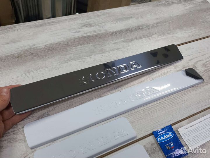 Накладки на пороги honda civic 4d 06-12г сед цивик