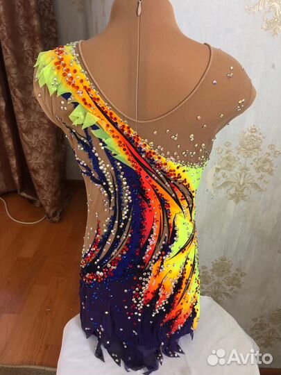 Продаются купальники для художественной гимнастики