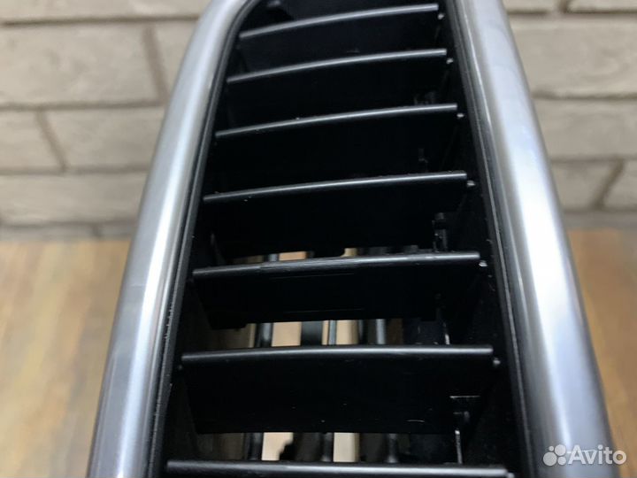 Porsche Cayenne 958 Дефлектор центральный LH RH