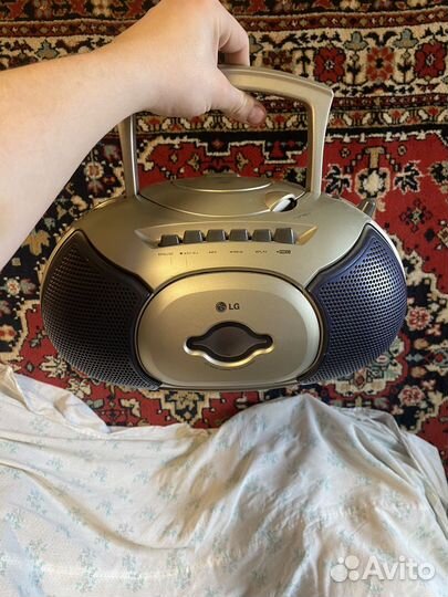 Портативная магнитола Lg