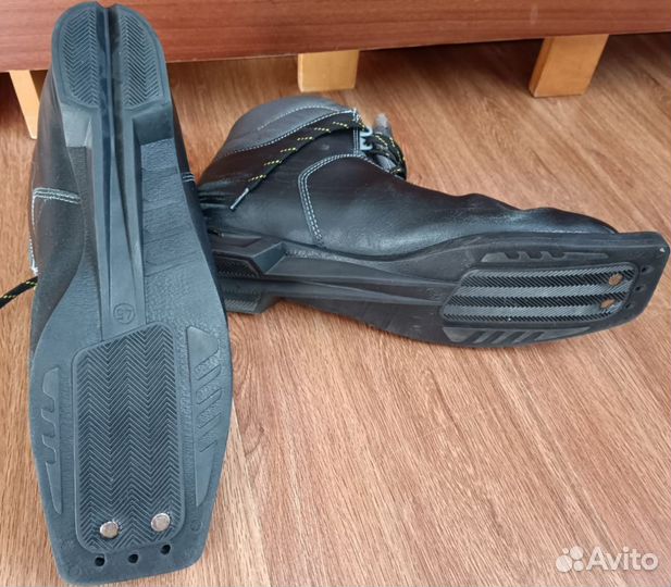 Лыжные ботинки spine