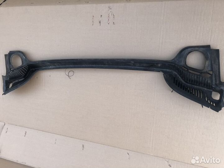 Жабо Peugeot 407 04-10г