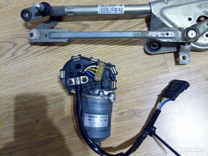 Моторчик стеклоочистителя ваз калина,гранта,Bosch