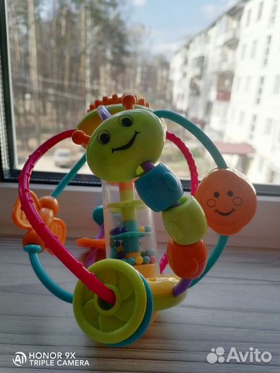 Развивающие игрушки для малышей