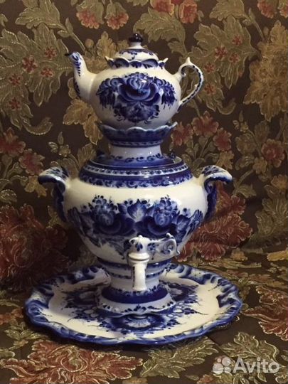 Набор посуды гжель