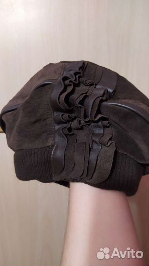 Женский берёт из замши