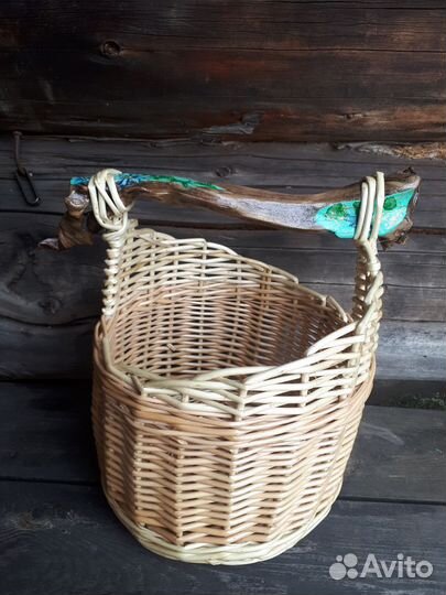 Корзина плетеная