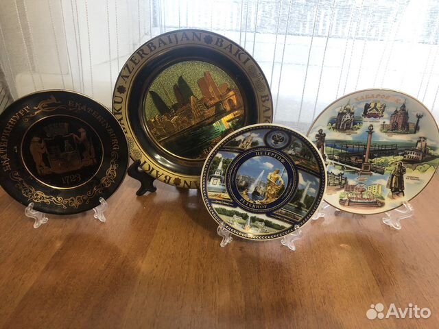 Настенная тарелка