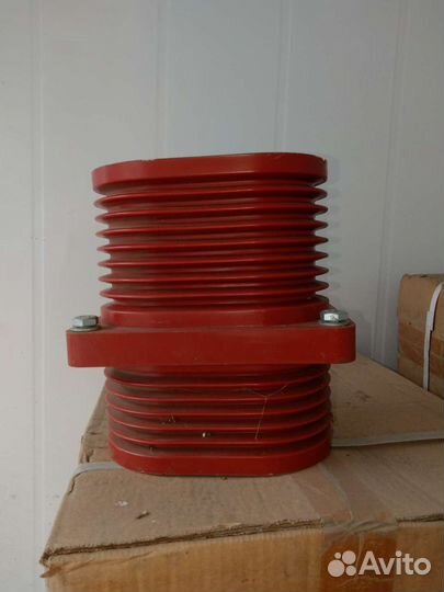 Изоляторы китай тесо разные