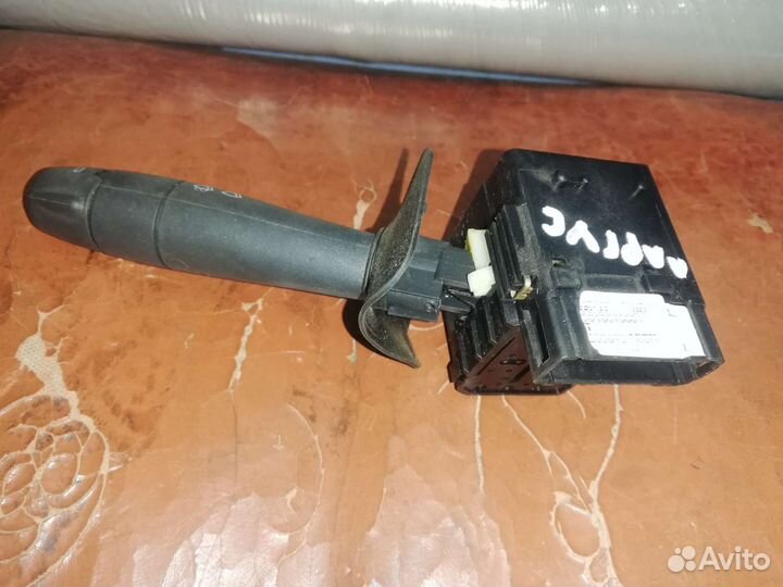 Подрулевой переключатель Лада Ларгус