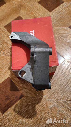 Кронштейн генератора Ваз