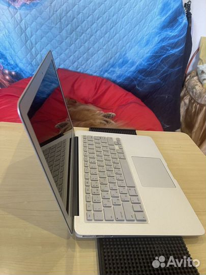 MacBook Air 13 (2014 )