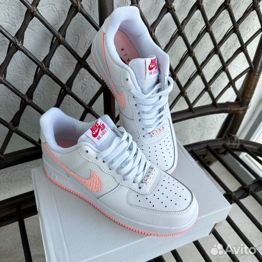 Кроссовки Nike air Force белые женские