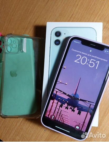 Телефон iPhone 11