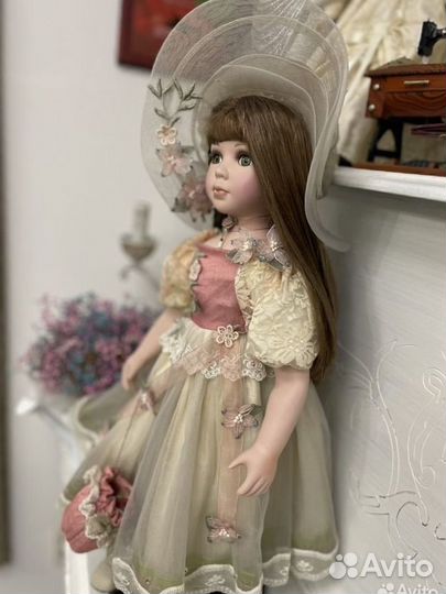 Кукла фарфоровая винтаж