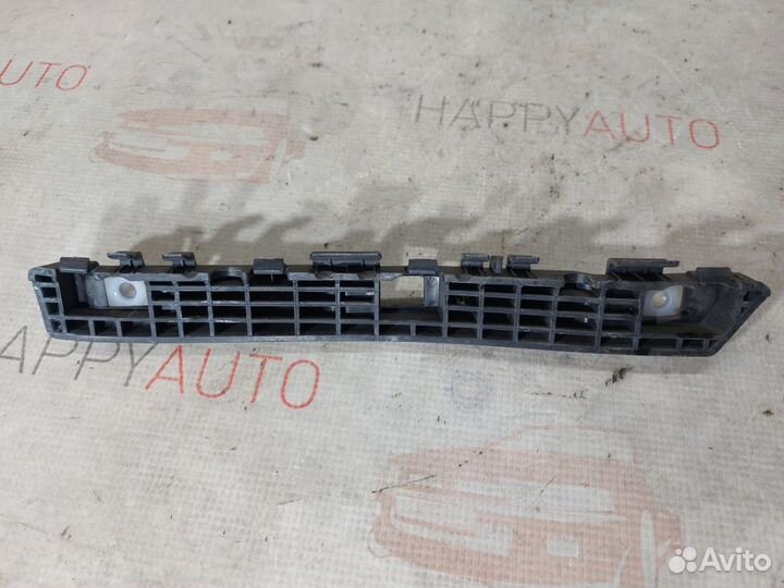 Кронштейн заднего бампера правый Kia Sorento 2 XM