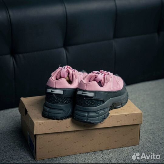 Кроссовки Nike Air Zoom Vomero 5