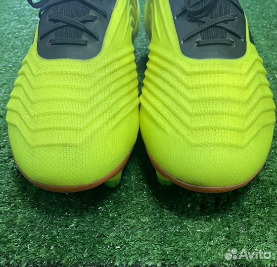 Футбольные бутсы Adidas Predator 18.1 SG