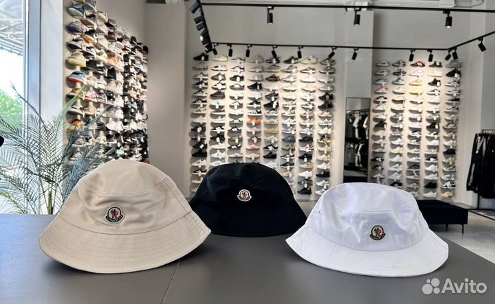 Панама Moncler в ТЦ Мега Молл