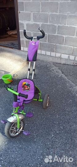 Трехколесный велосипед