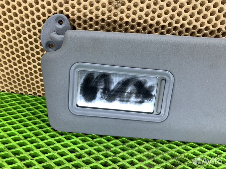 Козырек солнцезащитный левый Lifan X60