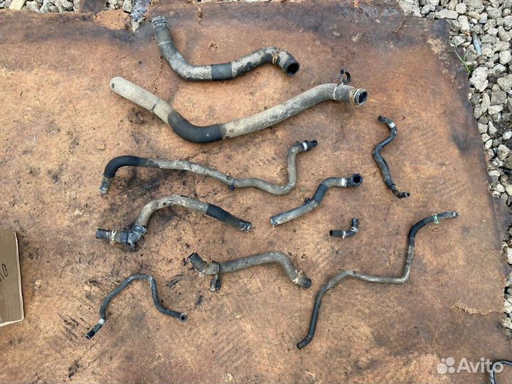 Патрубок охлаждения Renault Duster 1.6 H4M МКПП