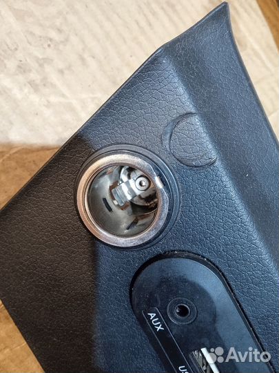 Прикуриватель Kia Rio 3