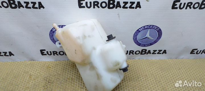 Бачок омывателя Mercedes W211