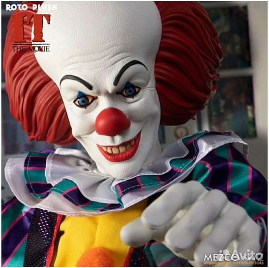 Фигурка Pennywise — Mezco IT 1990