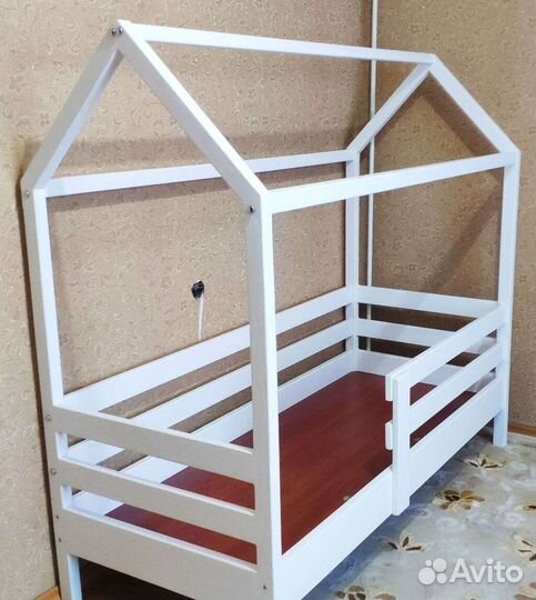Детская кровать Домик