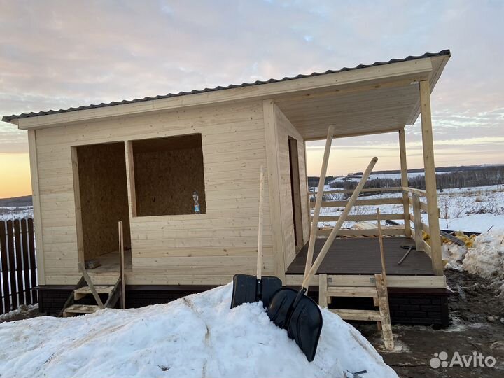 Бригада строителей