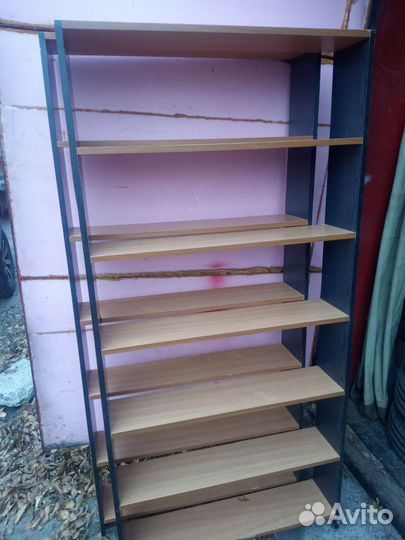 Книжные полки