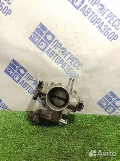 Дроссельная заслонка Toyota Avensis универсал 1.8