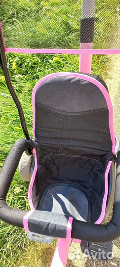 Трехколесный велосипед с ручкой