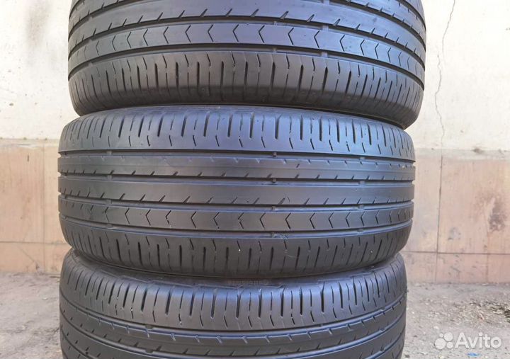 Continental ContiPremiumContact 5 215/55 R17 94V